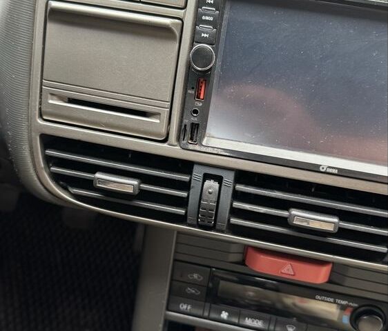 Черный Ниссан ИксТрейл, объемом двигателя 2.2 л и пробегом 385 тыс. км за 2800 $, фото 1 на Automoto.ua