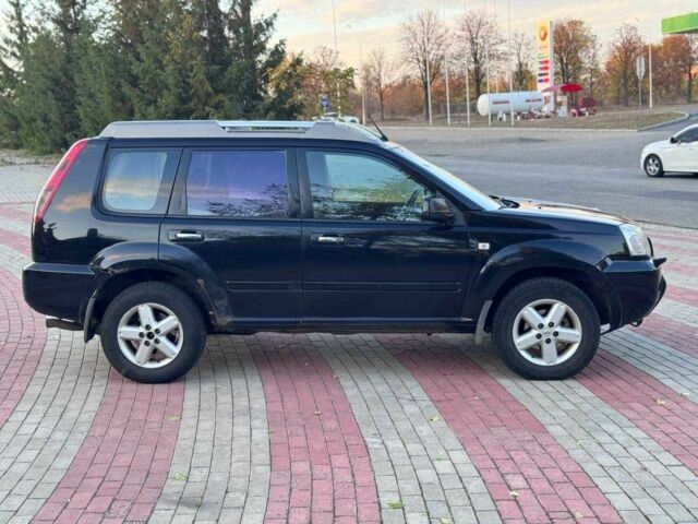 Черный Ниссан ИксТрейл, объемом двигателя 2.2 л и пробегом 250 тыс. км за 2500 $, фото 3 на Automoto.ua