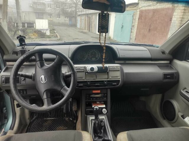 Черный Ниссан ИксТрейл, объемом двигателя 2.2 л и пробегом 220 тыс. км за 3350 $, фото 4 на Automoto.ua