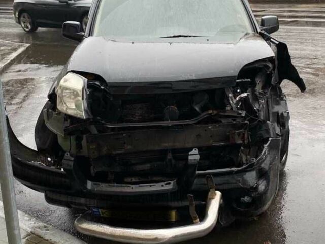 Черный Ниссан ИксТрейл, объемом двигателя 2 л и пробегом 335 тыс. км за 2379 $, фото 1 на Automoto.ua