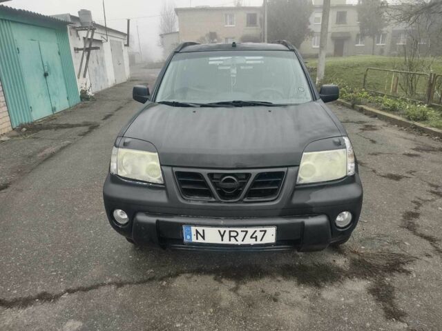 Черный Ниссан ИксТрейл, объемом двигателя 2.2 л и пробегом 220 тыс. км за 3350 $, фото 3 на Automoto.ua