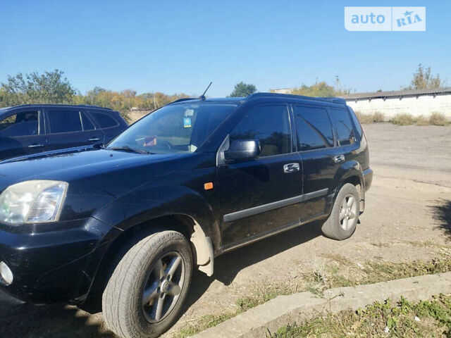 Чорний Ніссан ІксТрейл, об'ємом двигуна 2 л та пробігом 195 тис. км за 5500 $, фото 1 на Automoto.ua