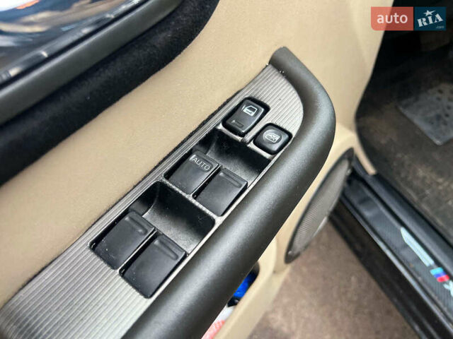 Черный Ниссан ИксТрейл, объемом двигателя 2 л и пробегом 215 тыс. км за 6490 $, фото 10 на Automoto.ua