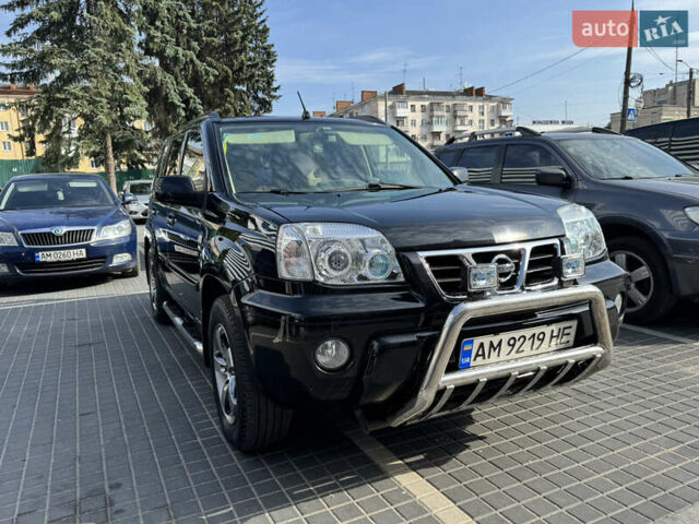 Черный Ниссан ИксТрейл, объемом двигателя 2.5 л и пробегом 318 тыс. км за 8000 $, фото 19 на Automoto.ua