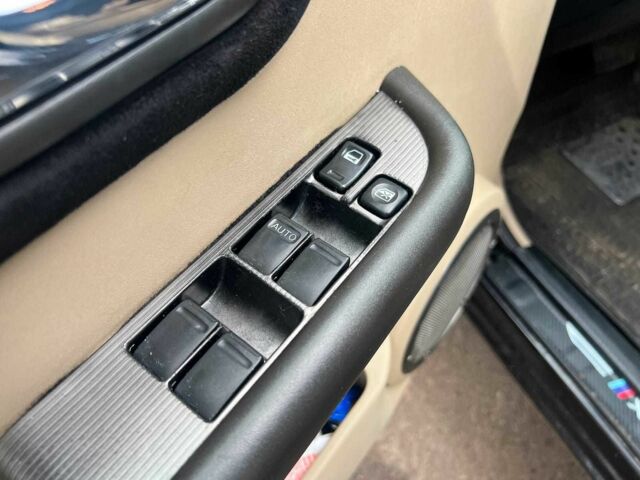 Черный Ниссан ИксТрейл, объемом двигателя 2 л и пробегом 215 тыс. км за 6490 $, фото 10 на Automoto.ua