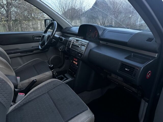 Черный Ниссан ИксТрейл, объемом двигателя 0 л и пробегом 420 тыс. км за 2010 $, фото 8 на Automoto.ua