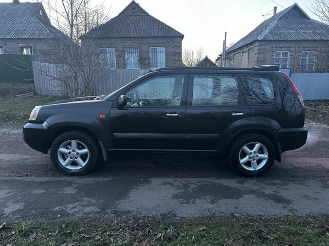 Черный Ниссан ИксТрейл, объемом двигателя 0 л и пробегом 420 тыс. км за 2010 $, фото 3 на Automoto.ua