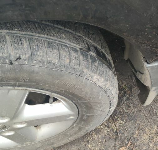 Черный Ниссан ИксТрейл, объемом двигателя 2 л и пробегом 270 тыс. км за 2700 $, фото 11 на Automoto.ua