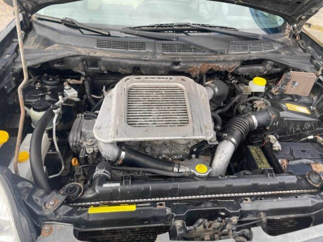 Чорний Ніссан ІксТрейл, об'ємом двигуна 2.2 л та пробігом 308 тис. км за 2800 $, фото 9 на Automoto.ua