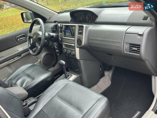 Чорний Ніссан ІксТрейл, об'ємом двигуна 2.5 л та пробігом 179 тис. км за 6800 $, фото 9 на Automoto.ua