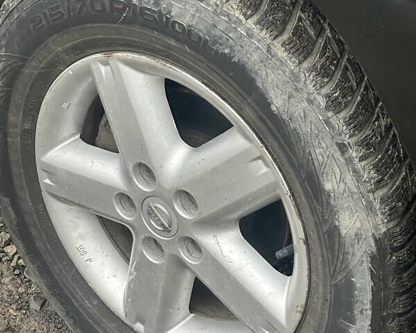 Черный Ниссан ИксТрейл, объемом двигателя 2 л и пробегом 173 тыс. км за 4700 $, фото 15 на Automoto.ua