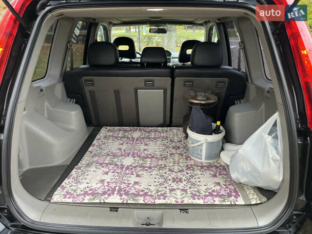 Чорний Ніссан ІксТрейл, об'ємом двигуна 2.5 л та пробігом 179 тис. км за 6800 $, фото 34 на Automoto.ua