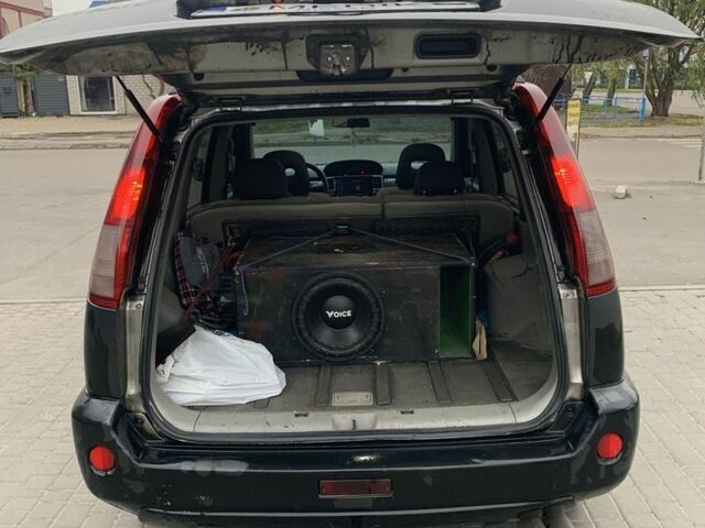 Чорний Ніссан ІксТрейл, об'ємом двигуна 2.2 л та пробігом 390 тис. км за 3561 $, фото 6 на Automoto.ua