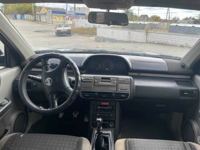 Чорний Ніссан ІксТрейл, об'ємом двигуна 2.2 л та пробігом 308 тис. км за 2800 $, фото 5 на Automoto.ua