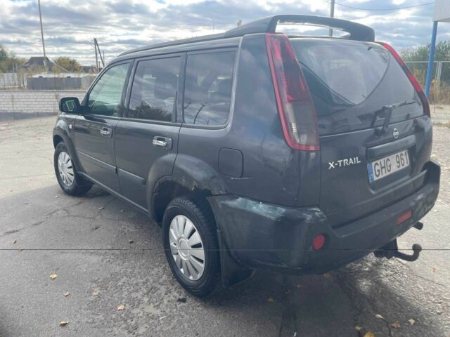 Чорний Ніссан ІксТрейл, об'ємом двигуна 2.2 л та пробігом 308 тис. км за 2800 $, фото 2 на Automoto.ua