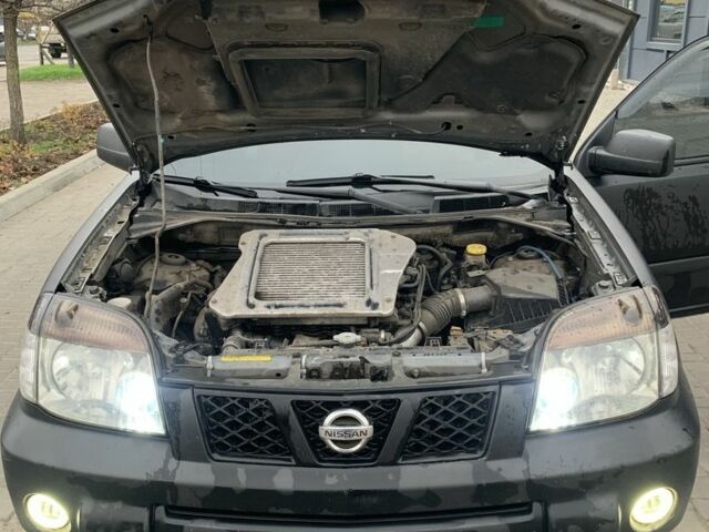 Чорний Ніссан ІксТрейл, об'ємом двигуна 2.2 л та пробігом 390 тис. км за 3561 $, фото 11 на Automoto.ua