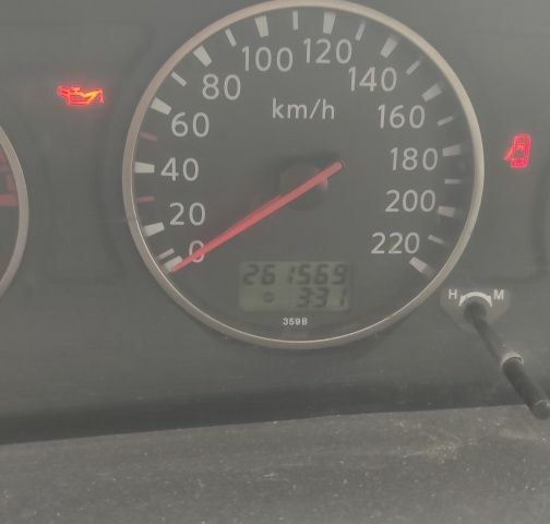 Черный Ниссан ИксТрейл, объемом двигателя 2 л и пробегом 270 тыс. км за 2700 $, фото 7 на Automoto.ua