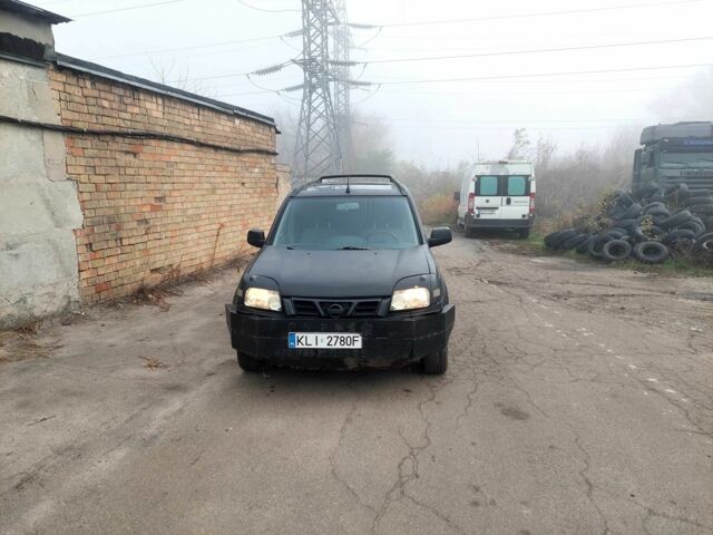 Черный Ниссан ИксТрейл, объемом двигателя 2.2 л и пробегом 250 тыс. км за 2750 $, фото 3 на Automoto.ua