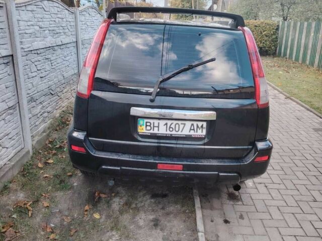 Чорний Ніссан ІксТрейл, об'ємом двигуна 2 л та пробігом 216 тис. км за 5000 $, фото 2 на Automoto.ua