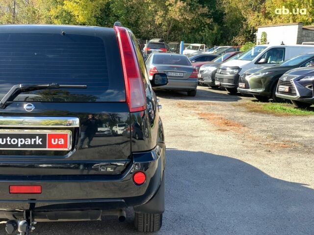 Черный Ниссан ИксТрейл, объемом двигателя 2.5 л и пробегом 295 тыс. км за 6890 $, фото 10 на Automoto.ua