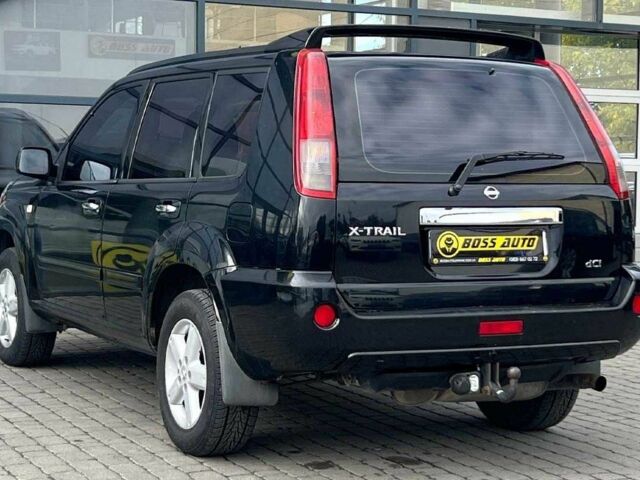 Чорний Ніссан ІксТрейл, об'ємом двигуна 2.2 л та пробігом 210 тис. км за 7500 $, фото 4 на Automoto.ua