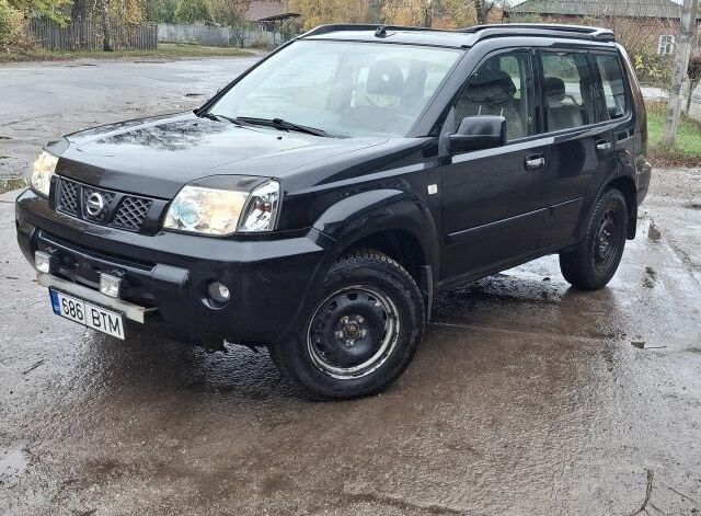 Ниссан ИксТрейл 2005 в Лебедине на Automoto.ua Черный Ниссан ИксТрейл, объемом двигателя 2 л и пробегом 260 тыс. км за 3800 $, фото 4 на Automoto.ua