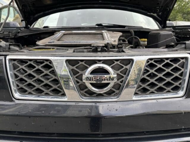 Черный Ниссан ИксТрейл, объемом двигателя 2.2 л и пробегом 206 тыс. км за 4200 $, фото 3 на Automoto.ua