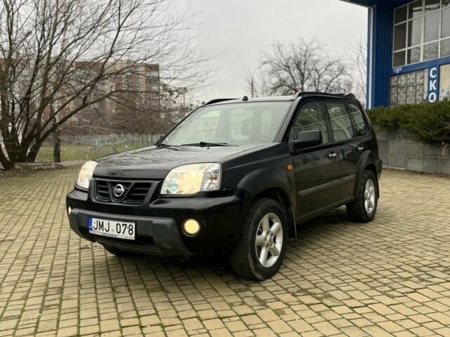 Чорний Ніссан ІксТрейл, об'ємом двигуна 2.2 л та пробігом 200 тис. км за 2600 $, фото 1 на Automoto.ua