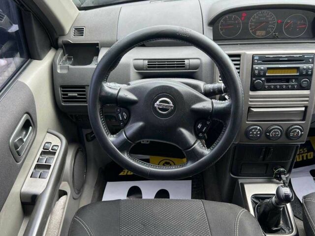 Чорний Ніссан ІксТрейл, об'ємом двигуна 2.2 л та пробігом 210 тис. км за 7500 $, фото 12 на Automoto.ua