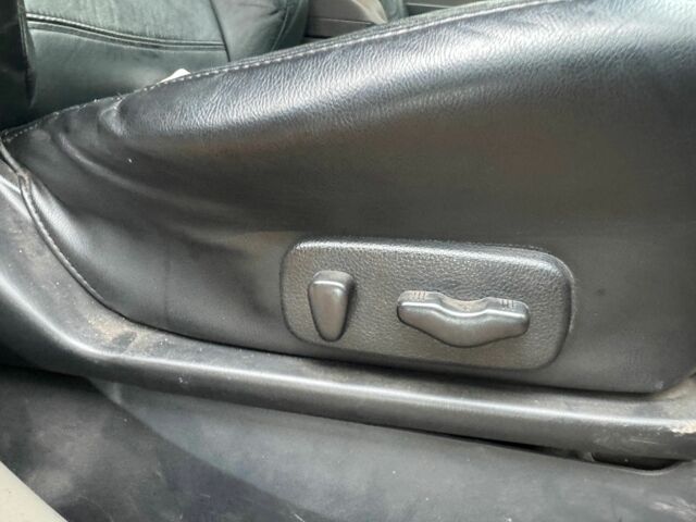 Черный Ниссан ИксТрейл, объемом двигателя 2.2 л и пробегом 306 тыс. км за 2379 $, фото 11 на Automoto.ua