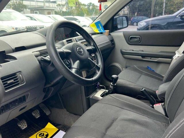 Чорний Ніссан ІксТрейл, об'ємом двигуна 2.2 л та пробігом 210 тис. км за 7500 $, фото 8 на Automoto.ua