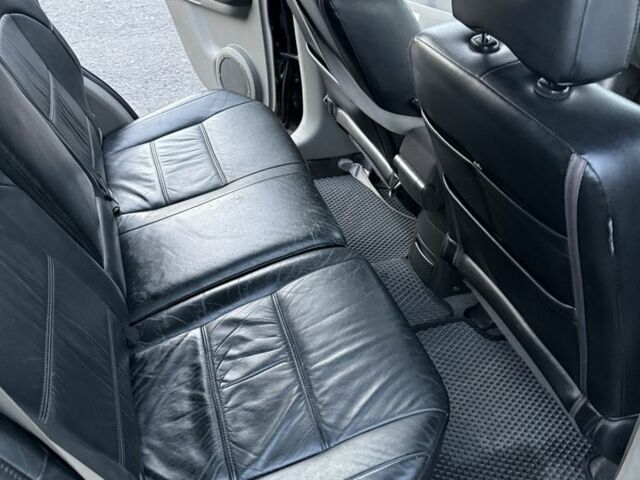 Черный Ниссан ИксТрейл, объемом двигателя 2.2 л и пробегом 306 тыс. км за 3800 $, фото 6 на Automoto.ua