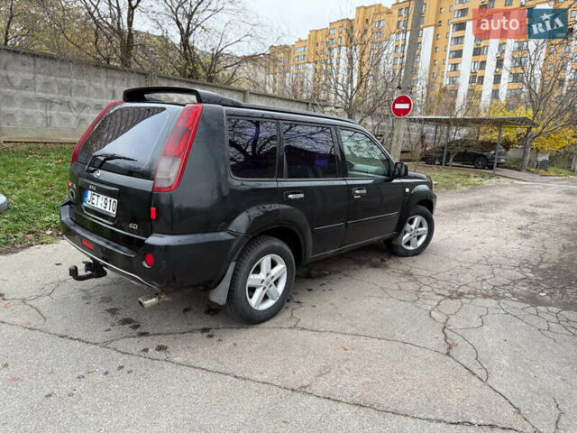 Чорний Ніссан ІксТрейл, об'ємом двигуна 2.2 л та пробігом 290 тис. км за 3750 $, фото 3 на Automoto.ua