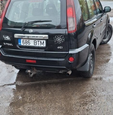 Ниссан ИксТрейл 2005 в Лебедине на Automoto.ua Черный Ниссан ИксТрейл, объемом двигателя 2 л и пробегом 260 тыс. км за 3800 $, фото 2 на Automoto.ua