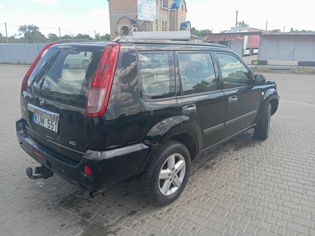 Чорний Ніссан ІксТрейл, об'ємом двигуна 2.2 л та пробігом 218 тис. км за 3500 $, фото 2 на Automoto.ua