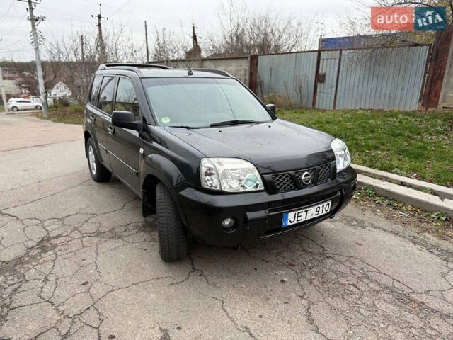 Чорний Ніссан ІксТрейл, об'ємом двигуна 2.2 л та пробігом 290 тис. км за 3750 $, фото 1 на Automoto.ua