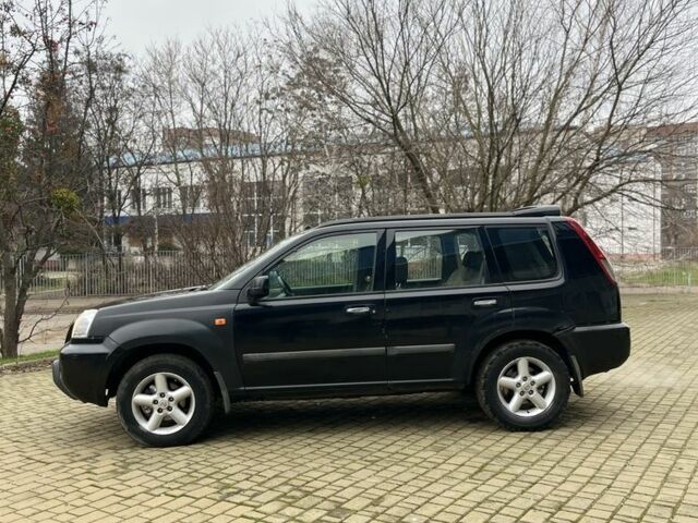 Чорний Ніссан ІксТрейл, об'ємом двигуна 2.2 л та пробігом 200 тис. км за 2600 $, фото 2 на Automoto.ua