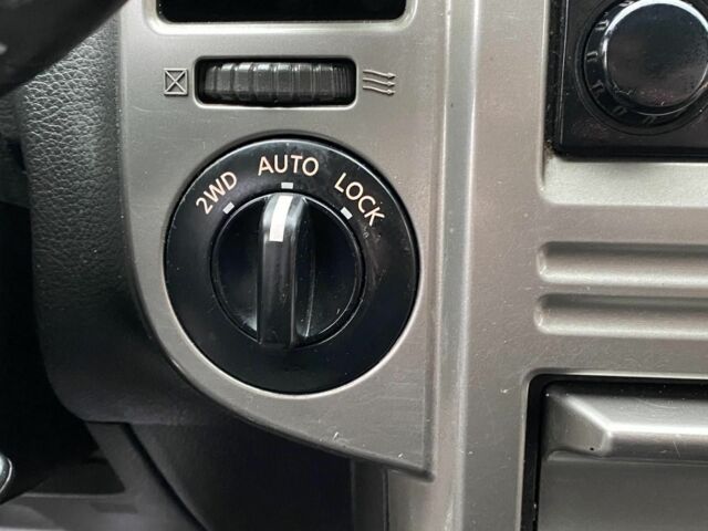 Черный Ниссан ИксТрейл, объемом двигателя 2.2 л и пробегом 226 тыс. км за 3650 $, фото 14 на Automoto.ua