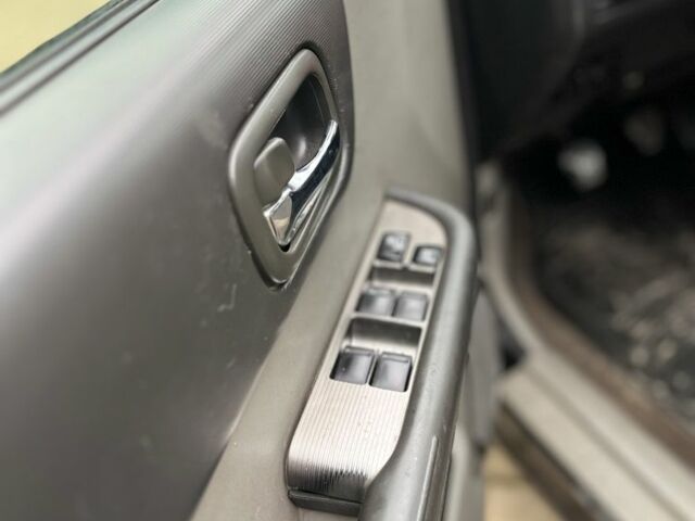 Чорний Ніссан ІксТрейл, об'ємом двигуна 2.2 л та пробігом 200 тис. км за 2600 $, фото 9 на Automoto.ua