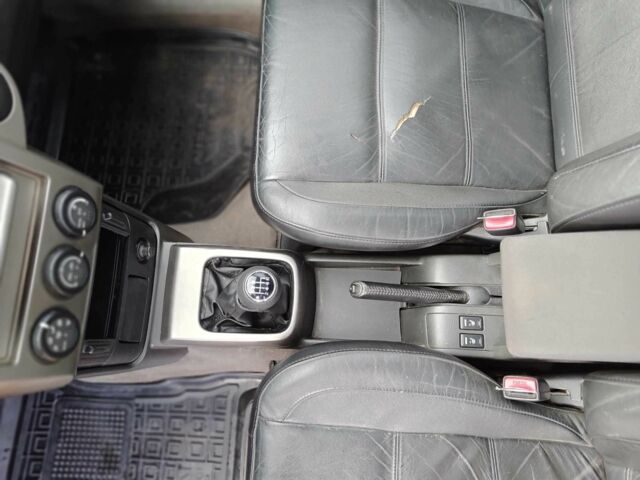 Черный Ниссан ИксТрейл, объемом двигателя 2.2 л и пробегом 290 тыс. км за 4200 $, фото 11 на Automoto.ua