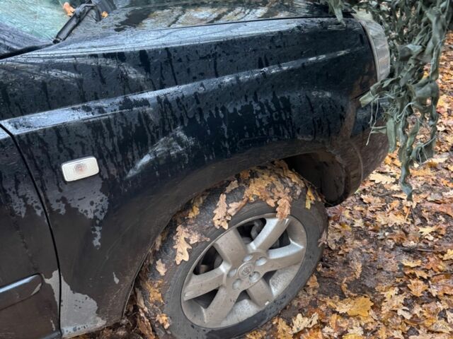 Черный Ниссан ИксТрейл, объемом двигателя 2.2 л и пробегом 306 тыс. км за 2379 $, фото 7 на Automoto.ua