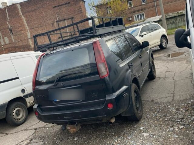 Черный Ниссан ИксТрейл, объемом двигателя 0 л и пробегом 360 тыс. км за 3600 $, фото 2 на Automoto.ua