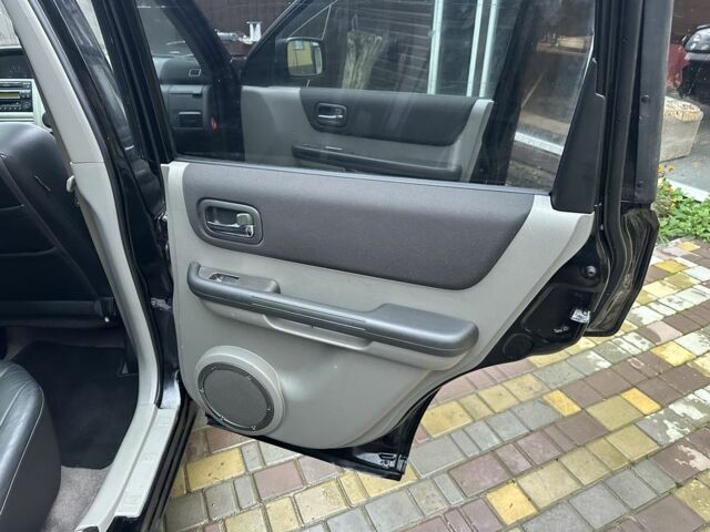 Черный Ниссан ИксТрейл, объемом двигателя 2.2 л и пробегом 168 тыс. км за 6699 $, фото 11 на Automoto.ua