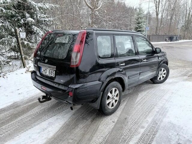 Черный Ниссан ИксТрейл, объемом двигателя 0 л и пробегом 223 тыс. км за 3500 $, фото 1 на Automoto.ua