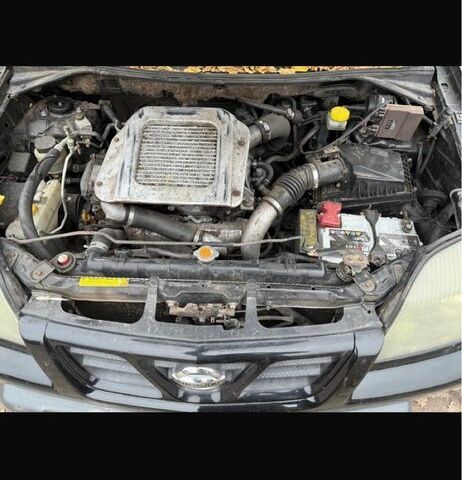 Черный Ниссан ИксТрейл, объемом двигателя 2.2 л и пробегом 397 тыс. км за 3700 $, фото 7 на Automoto.ua