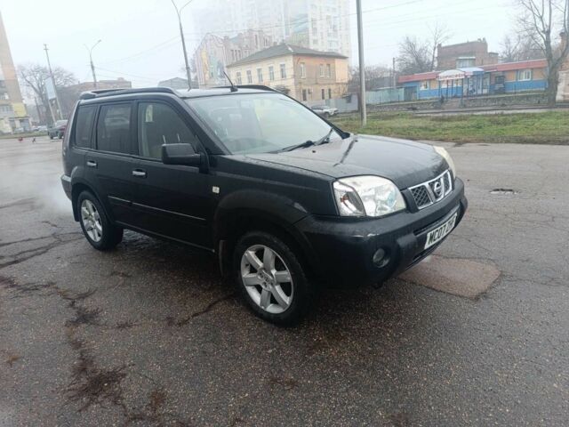 Чорний Ніссан ІксТрейл, об'ємом двигуна 2 л та пробігом 123 тис. км за 3100 $, фото 6 на Automoto.ua