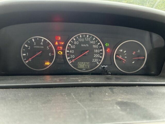 Черный Ниссан ИксТрейл, объемом двигателя 2.2 л и пробегом 252 тыс. км за 3600 $, фото 6 на Automoto.ua