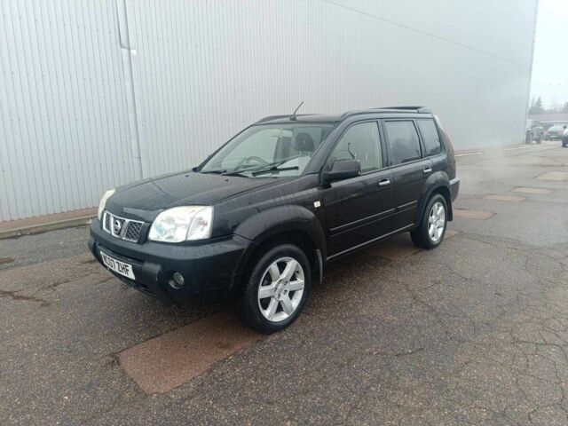 Чорний Ніссан ІксТрейл, об'ємом двигуна 2 л та пробігом 123 тис. км за 3100 $, фото 3 на Automoto.ua