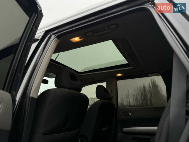 Черный Ниссан ИксТрейл, объемом двигателя 2.49 л и пробегом 197 тыс. км за 8888 $, фото 33 на Automoto.ua