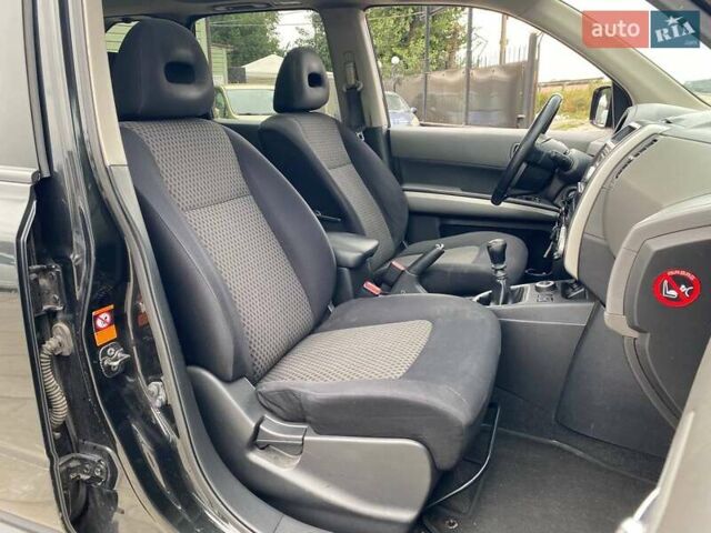 Черный Ниссан ИксТрейл, объемом двигателя 2 л и пробегом 295 тыс. км за 8090 $, фото 12 на Automoto.ua